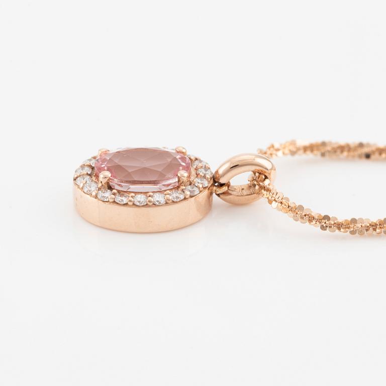 Pendant with chain in 14K rose gold with a faceted morganite and round brilliant-cut diamonds.