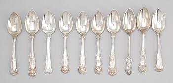 DESSERTSKEDAR, 9+1, st, silver, Otydliga stämplar, London, 1800/1900-tal.  Totalvikt ca 571 gram.
