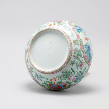 LOCKURNA, porslin, Kina, sent 1800-tal.