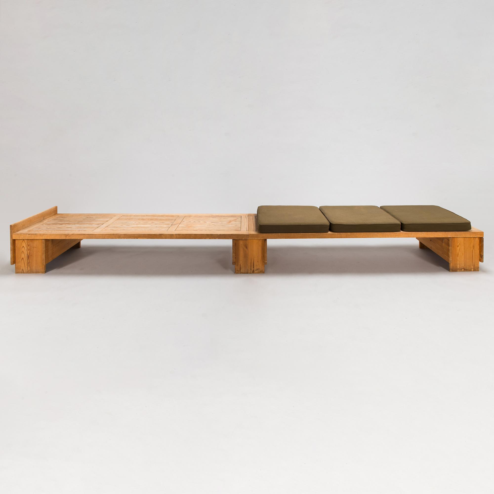 Olavi Hänninen, a 1960's bench.