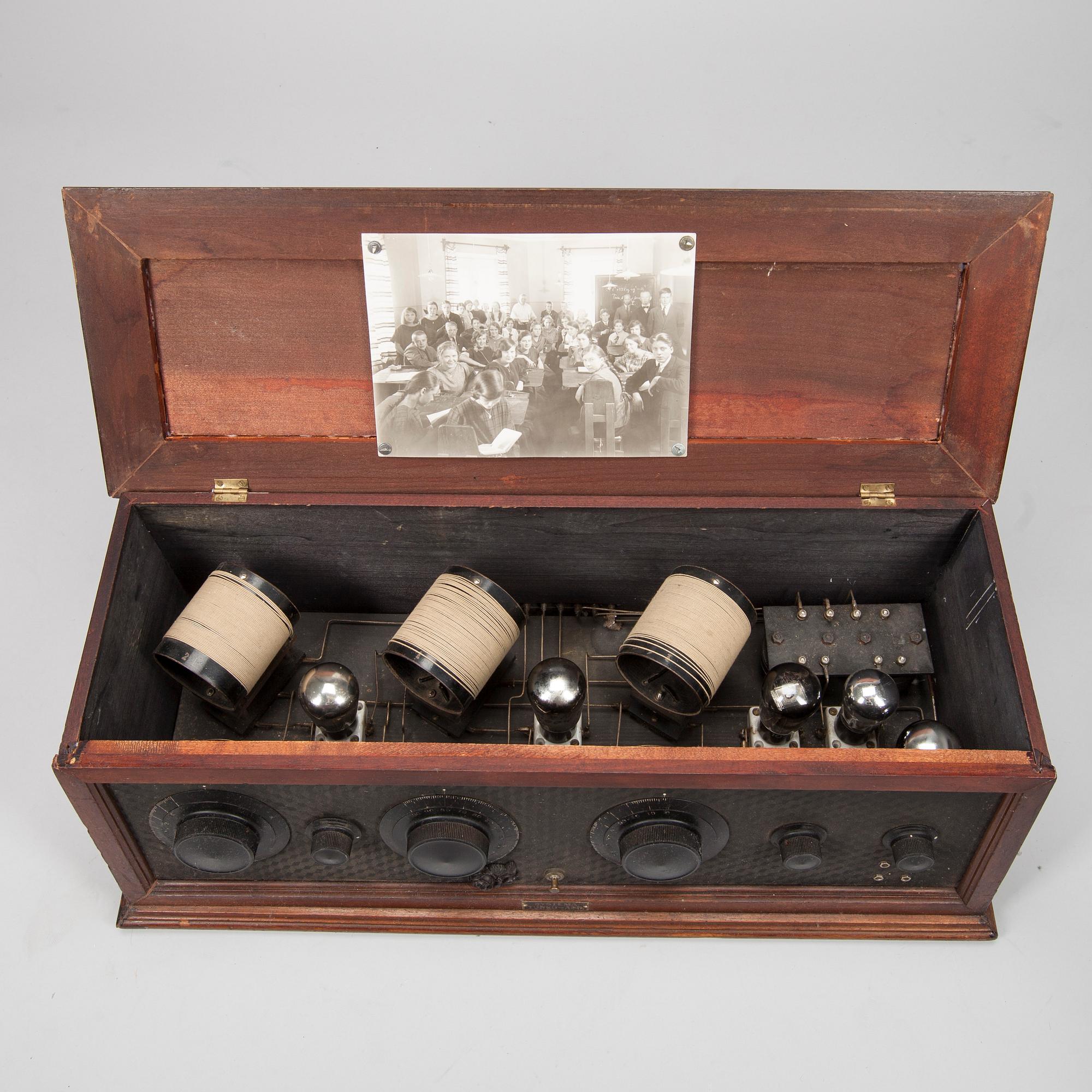 RADIOMOTTAGARE med HORNHÖGTALARE, ATM "Claritone" BBC, 1920/1930-tal.