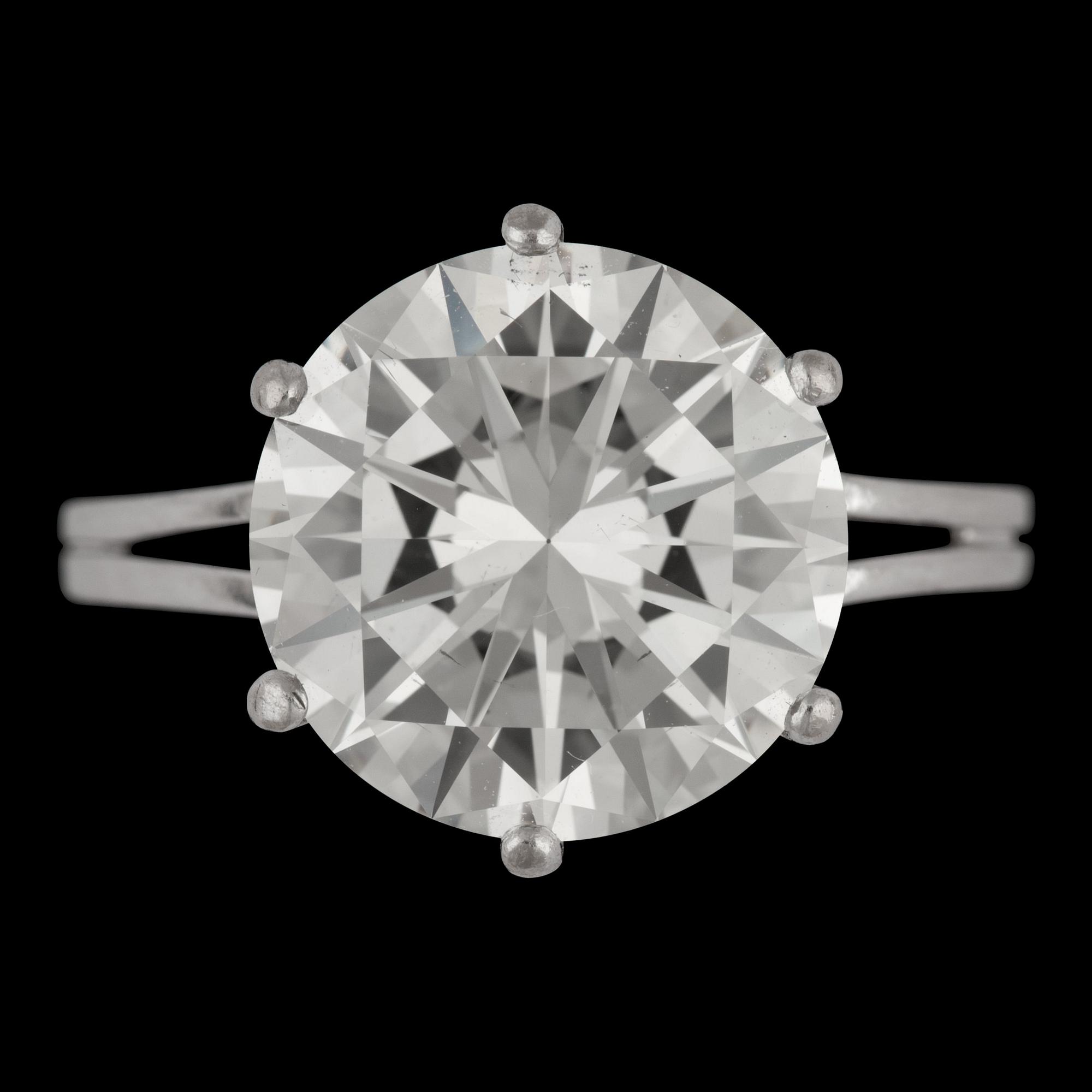 RING, briljantslipad diamant, 5.87 ct.