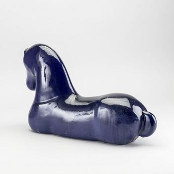 ULLA & GUSTAV KRAITZ, a signed and dated earhtenware sculpture.