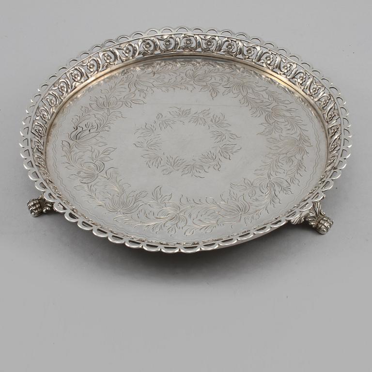 FAT, silver, 1800-talets slut, vikt ca 450 g.