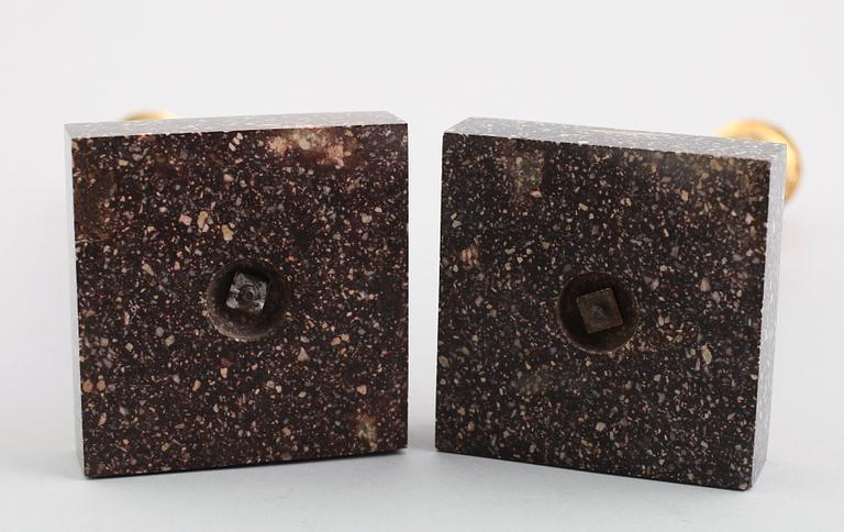 LJUSSTAKAR, 1 par, porfyr, gustaviansk stil, 1900-tal.