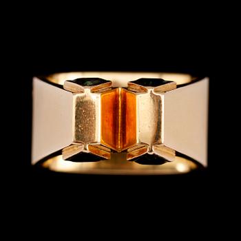 RING, 18 k guld, 4 gröna turmaliner. Total vikt ca 31 g.