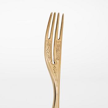 A 12-piece set of parcel-gilt fruit cutlery, and a silver butter knife, maker's mark Iisakki Saha, Pori 1898-1899.