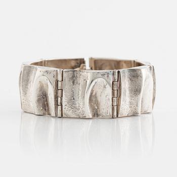 Matti Hyvärinen, bracelet, sterling silver, Sirokoru 1976.