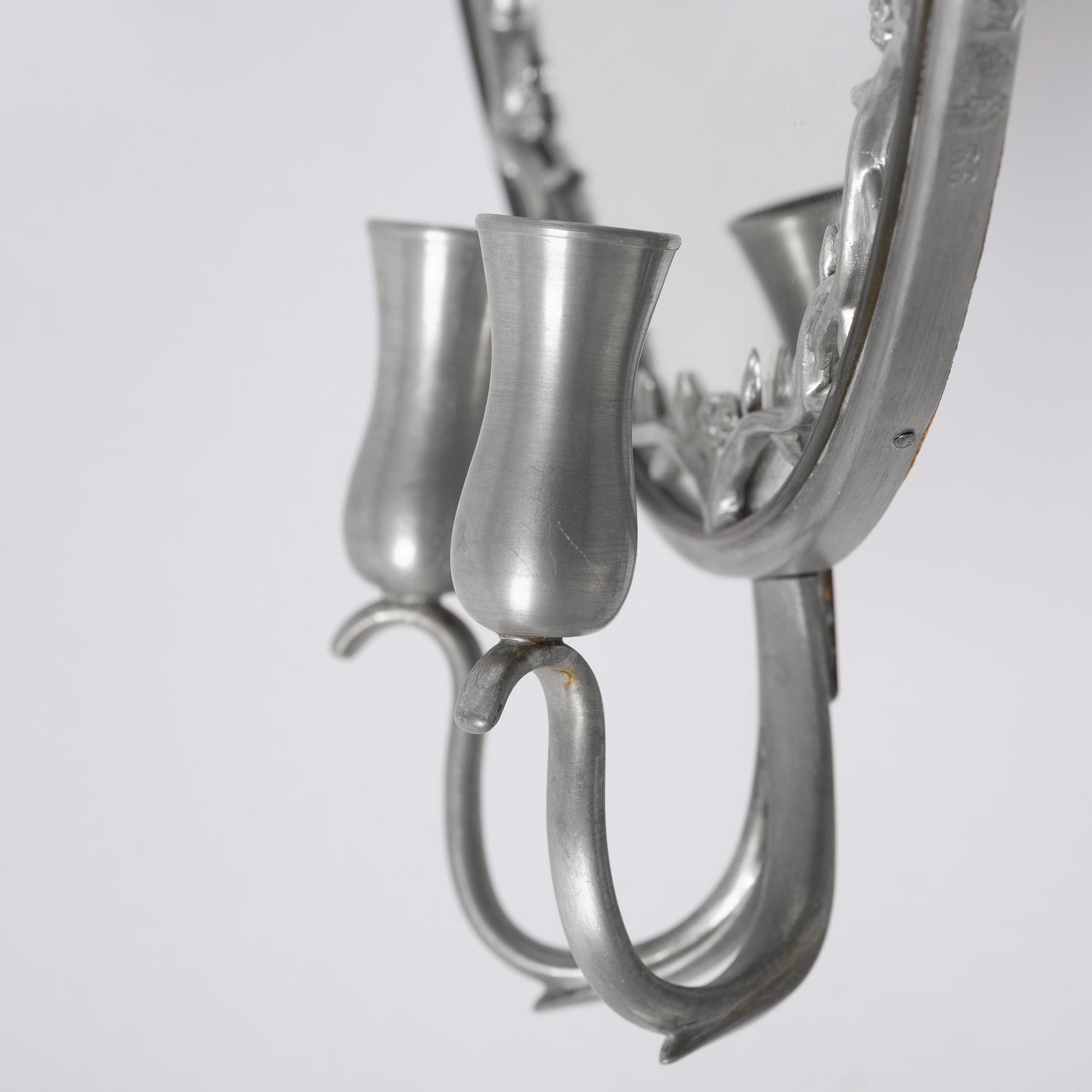 Firma Svenskt Tenn, spegellampett, tenn, modell "A 245", Stockholm, 1928.