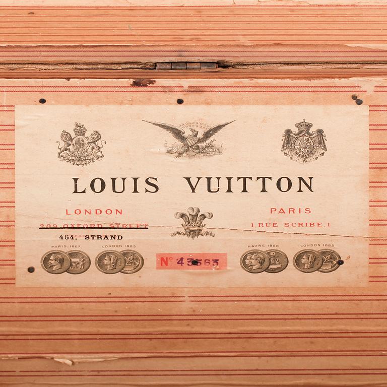 LOUIS VUITTON, a brown trunk, late 19th century.