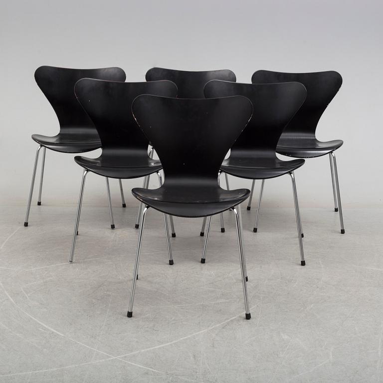 ARNE JACOBSEN, stolar, 6 st, "Sjuan", Fritz Hansen, 1984.