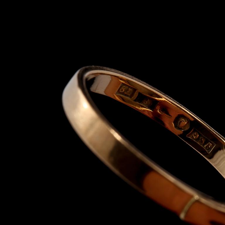 COLLIER, ÖRHÄNGEN SAMT RING, 18k guld samt odlade pärlor, delvis Jack Snarberg, Stockholm. Vikt 24 g.
