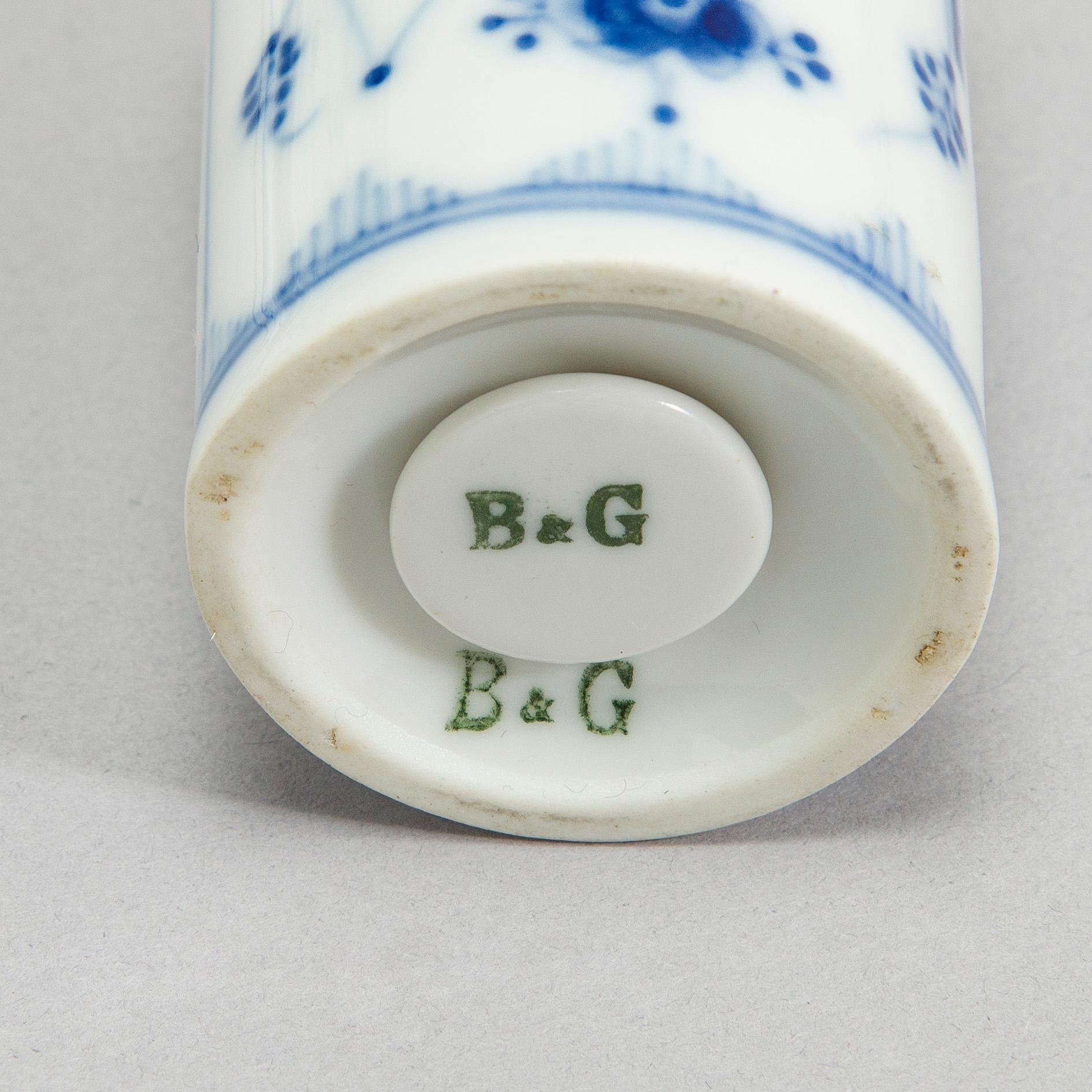 Royal Copenhagen, A 66-piece service "Blue Fluted, Full Lace and Half Lace', Denmark.