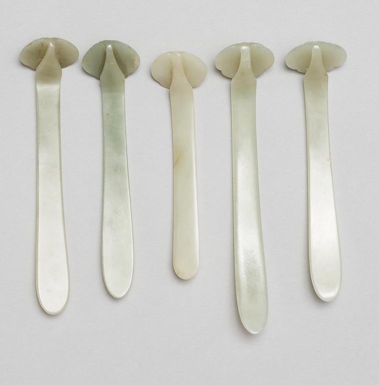 A set of five nephrite hairpins/Ruyi Sceptres, Qing dynasty.