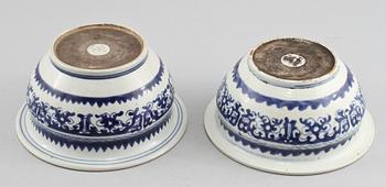 YTTERFODER, 2 st, porslin, Kina, 1900-tal.