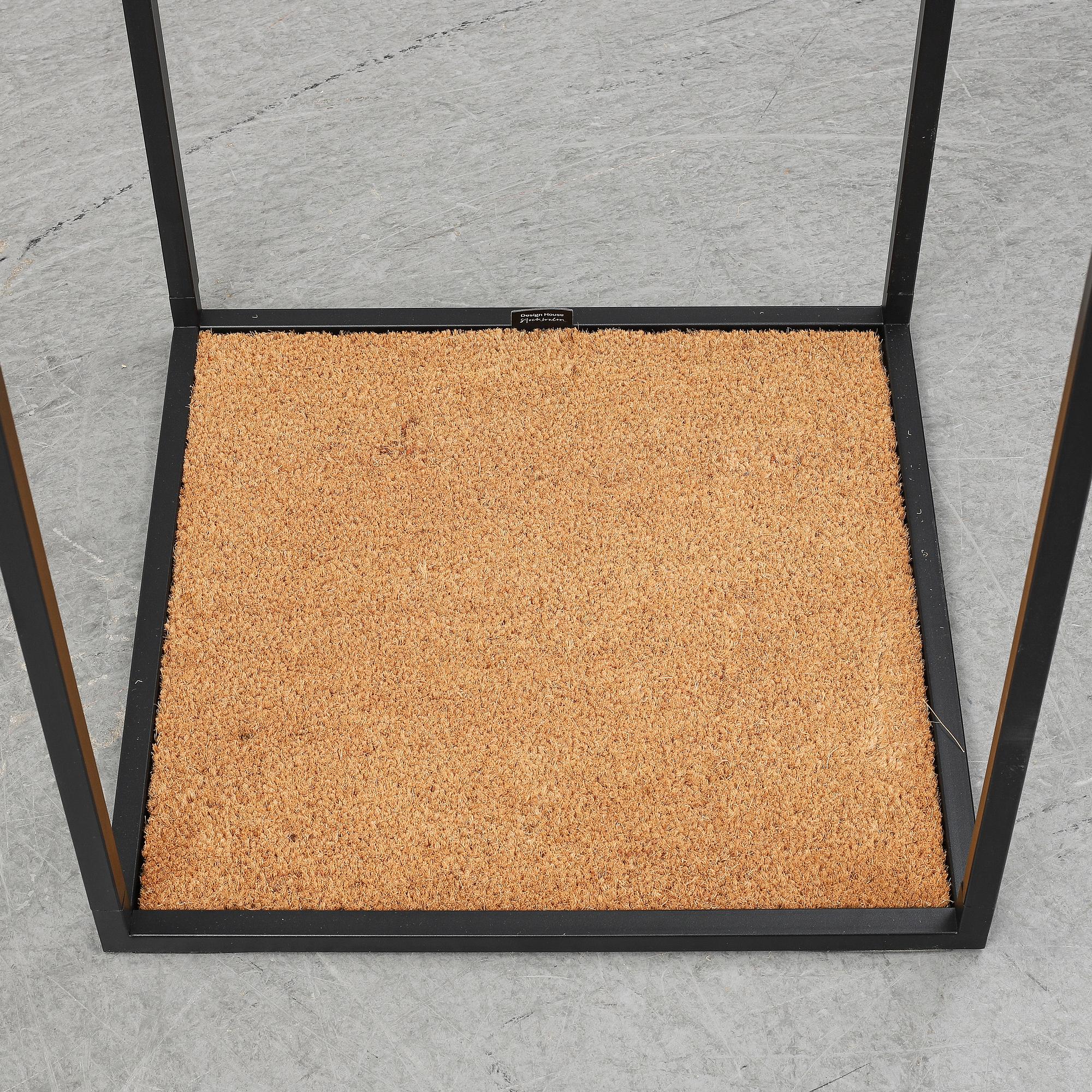 ALEXANDER LERVIK, "Atelier Floor Hanger", klädhängare, Design House Stockholm 2020.