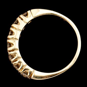 RING, 14 k guld, briljanter tot ca 0.84 ct.