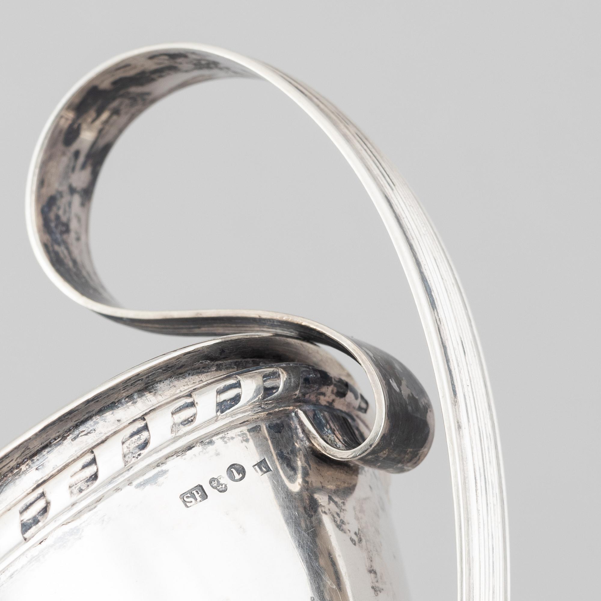 A pair of Swedish silver sugarbowls, mark of Samuel Pettersson, Linköping 1887.