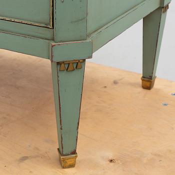 A Gustavian style chest of drawers, mid-20th Century.