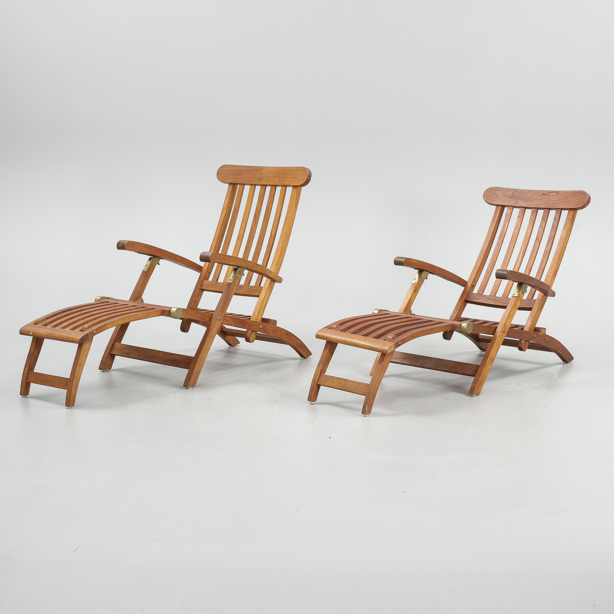 DÄCKSTOLAR, ett par, samt BORD, Scandinavian Design Jutlandia, 1900-talets slut.