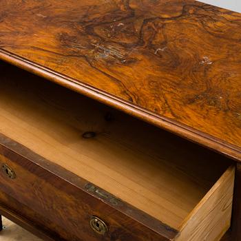 A late 19th Century chest of drawers.