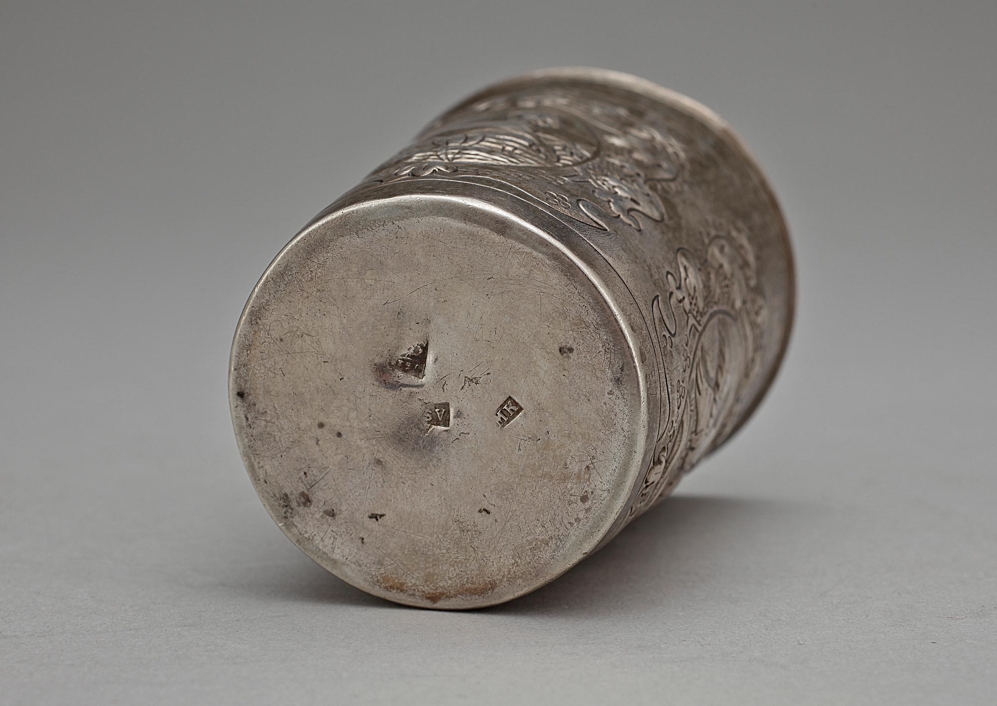 BÄGARE, silver, Ryssland, trol 1736. Tot vikt ca 69g.