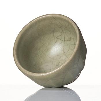A celadon glazed lotus shaped cup, Yuan/Ming dynasty.