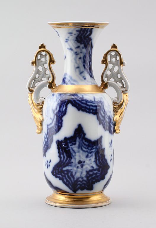 VAS, porslin, senempire, 1800-talets mitt.