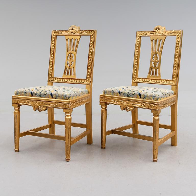 STOLAR, 1 par, gustaviansk stil, omkring år 1900.