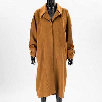 A Camel Long Coat, size 42(FR).