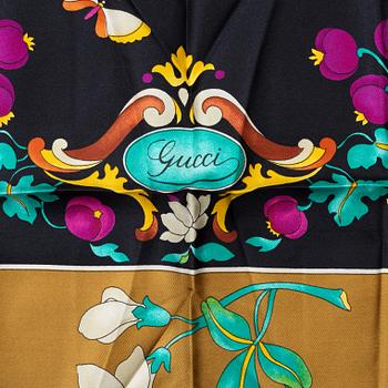 Gucci, scarf, "Flora".