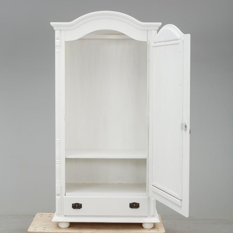 LINNESKÅP, 1900-talets andra hälft.