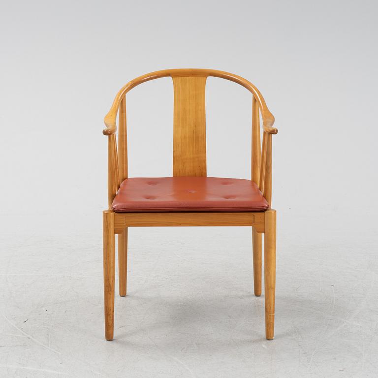 A cherry wood 'China chair' by Hans J Wegner for Fritz Hansen, designed 1944.
