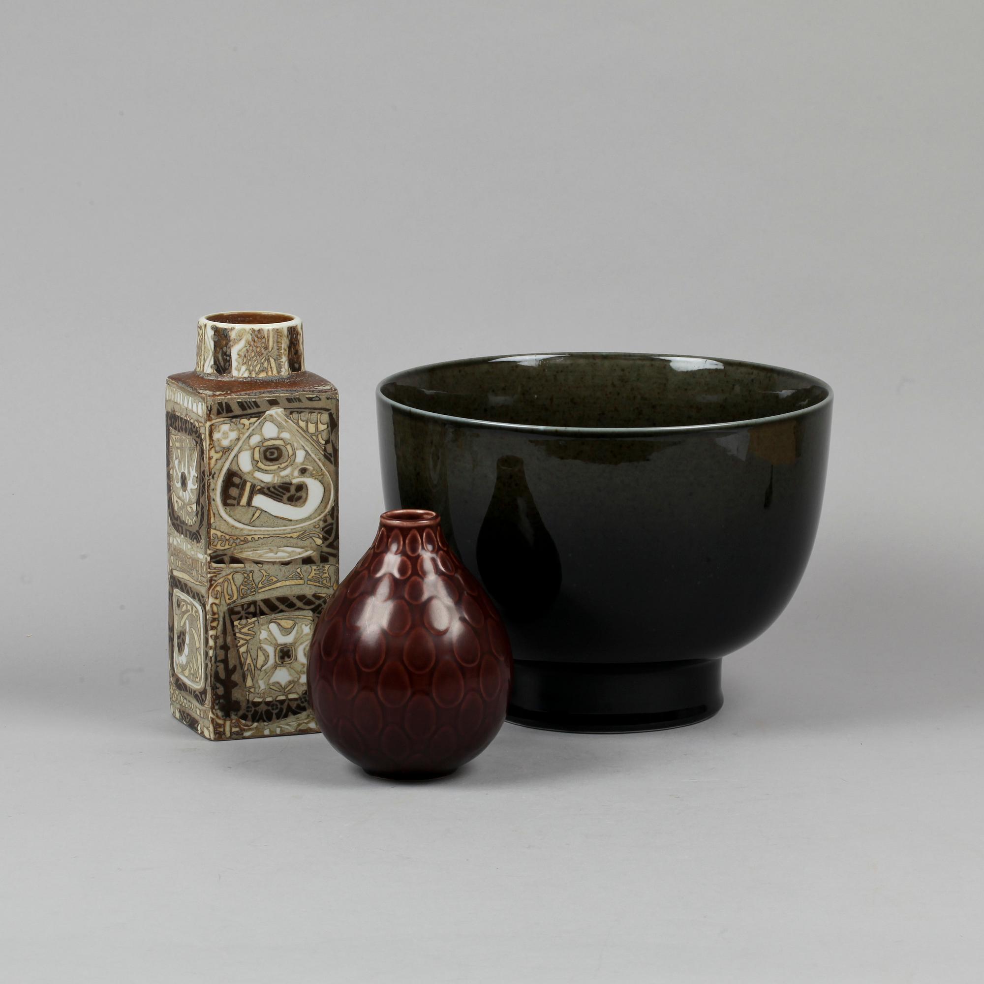 VASER OCH SKÅL, 3 delar, keramik, Royal Copenhagen, Danmark.