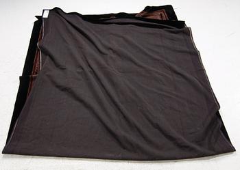 TEXTIL. Plysch. Trol 1940-tal. Ca 148 x 292.