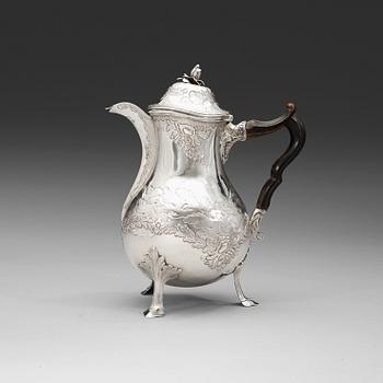 1021. A Swedish 18th century silver coffee-pot, marks of Jacob Lampa, Stockholm 1771.