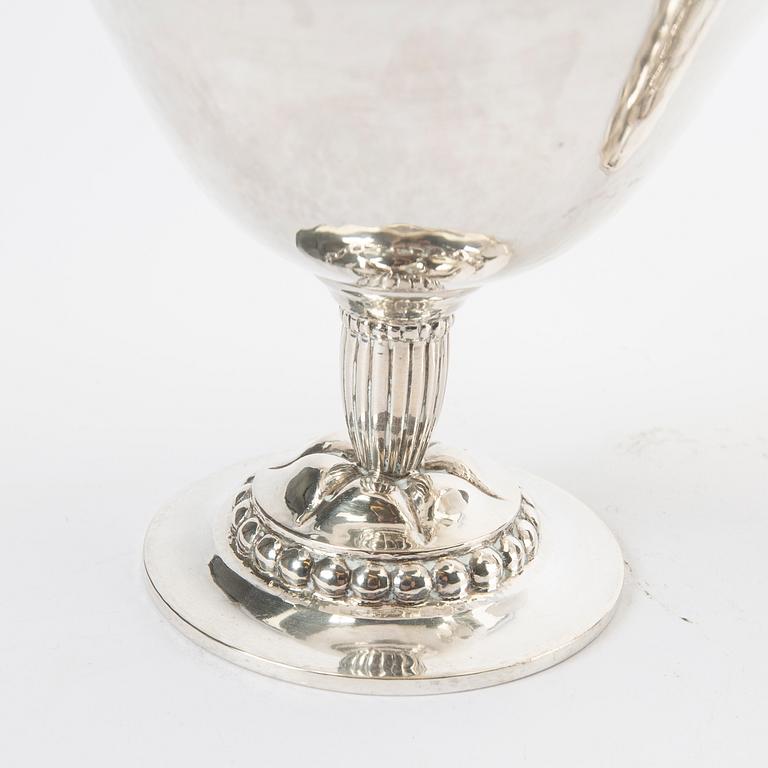 A 20th century pair of sivler suger bowls mark of CF Carlman Stockholm 1917 total weight 570 grams.