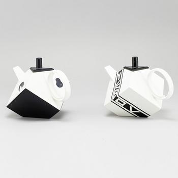 ROLF SINNEMARK, two "Cube" porcelain teapot for Rörstrand in the late 20th century.