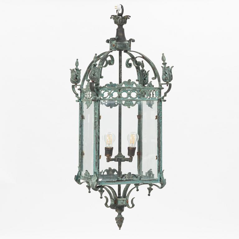 A 20th century ceiling lantern.