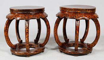 BORD, ett par, Kina, modern tillverkning.