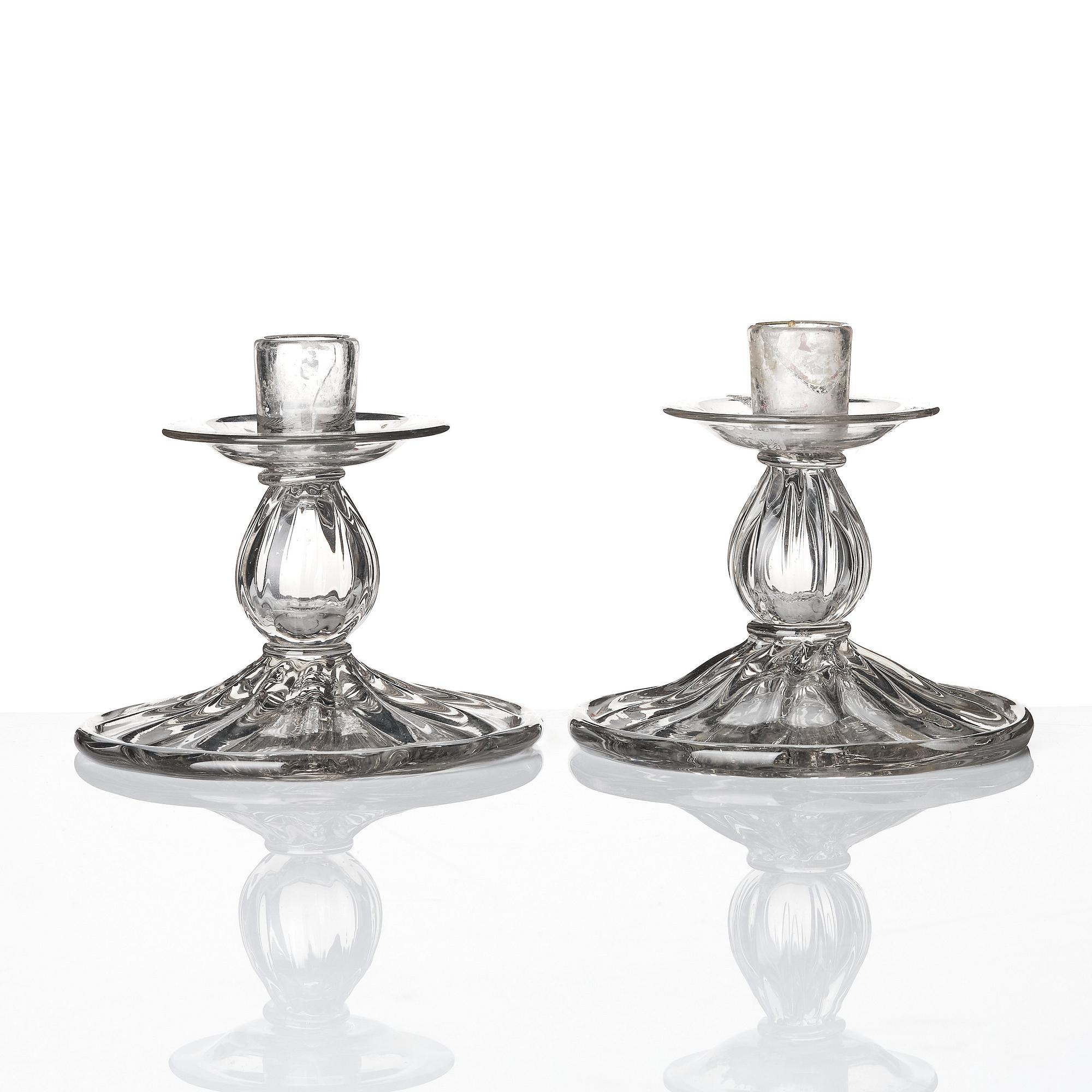 Ljusstakar, ett par, glas. Möjligen Kosta, 1800-tal.