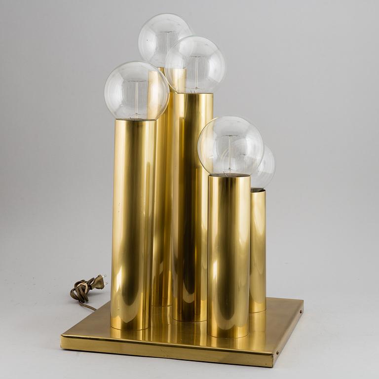 A brass table lamp, 21st century.