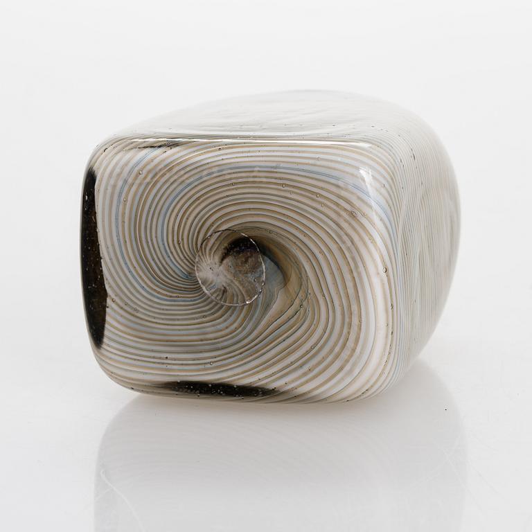 Heikki Orvola, a filigree glass bottle, signed Heikki Orvola Nuutajärvi Notsjö.