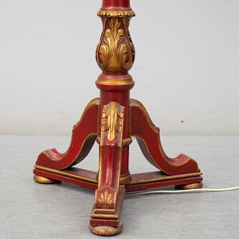 GOLVLAMPA, 1900-talets första hälft.