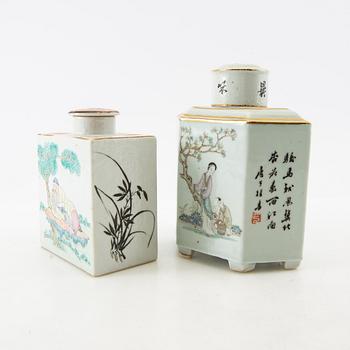 Two famille rose tea caddies, late Qing dynasty, circa 1900.