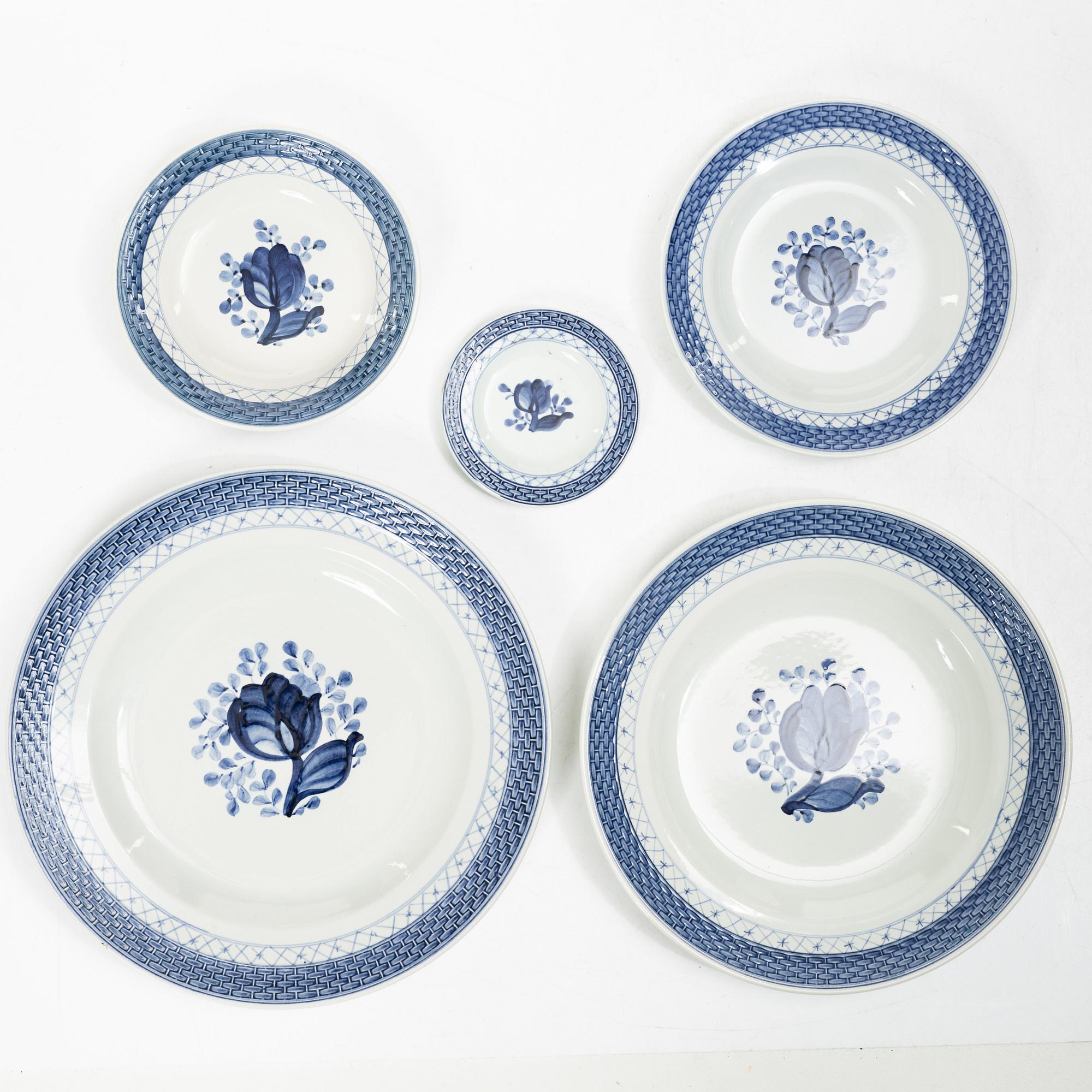 Royal Copenhagen, Dinner service, 94 pieces, earthenware, “Tranquebar”, Aluminia, Denmark.