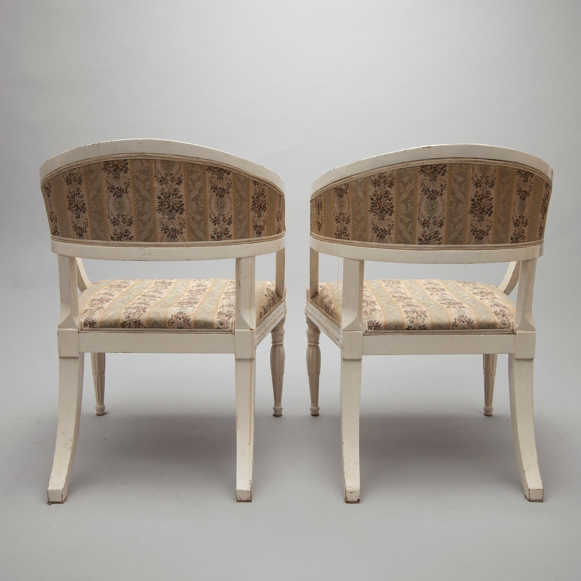 BALJFÅTÖLJER, ett par, gustaviansk stil, sekelskiftet 1800/1900.