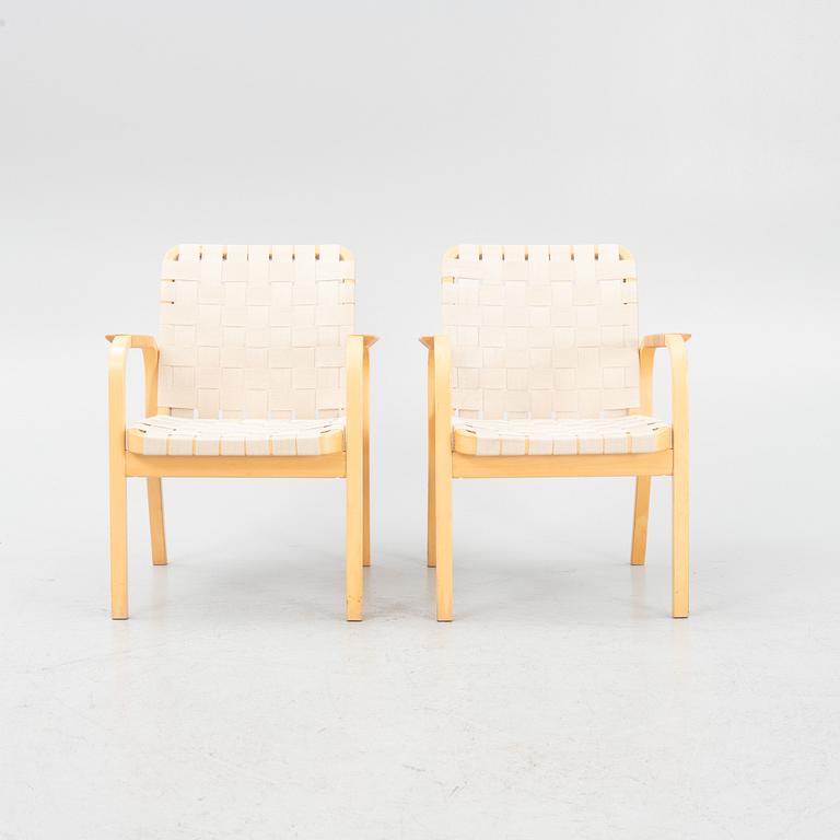 Alvar Aalto, a pair of model '45' chairs, Artek, late 20th Century.