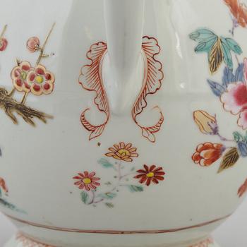 A large famille rose jug with cover, Qing dynasty, 18th century.