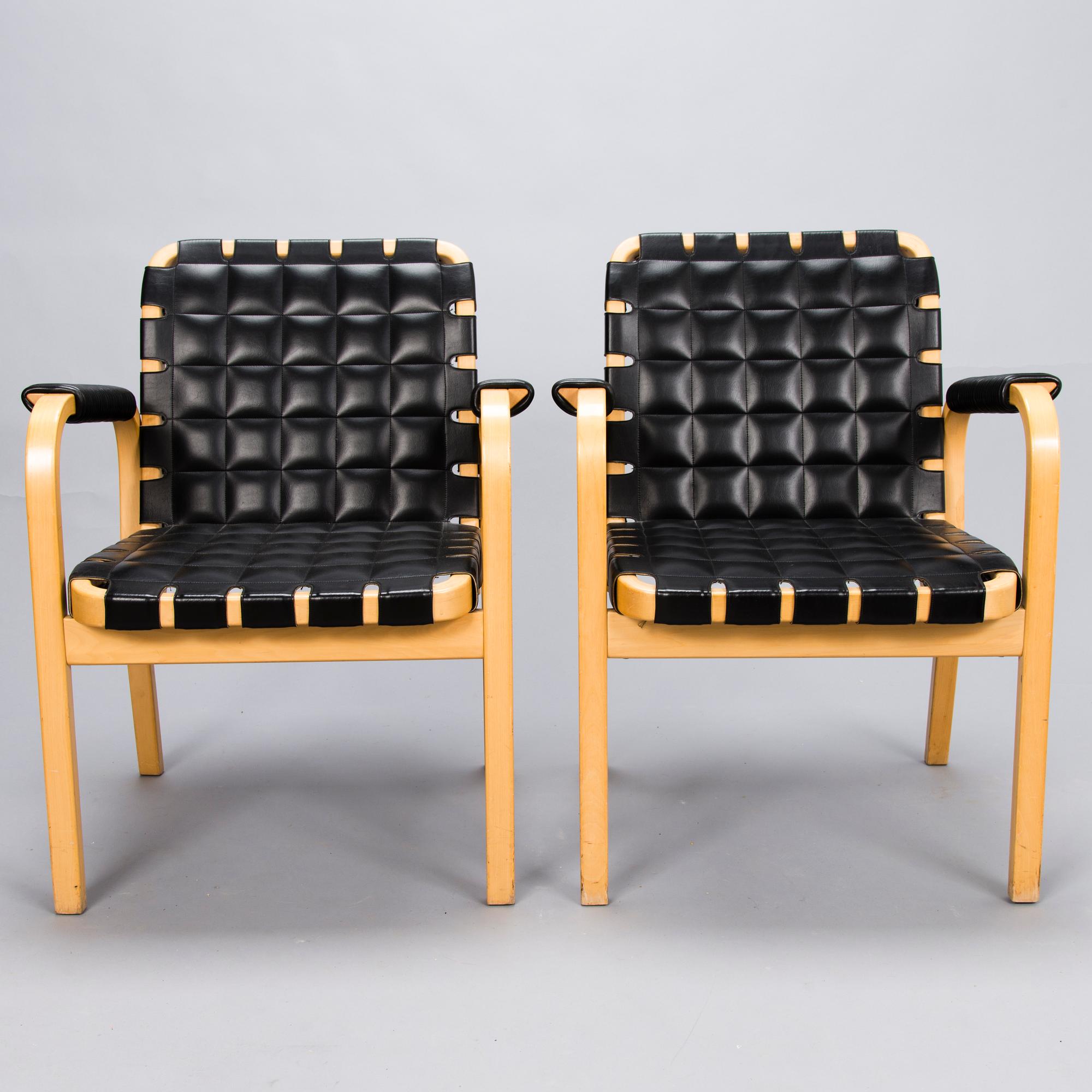 ALVAR AALTO, nojatuoleja, 2 kpl, malli 45, Artek 1990-luvun loppu.